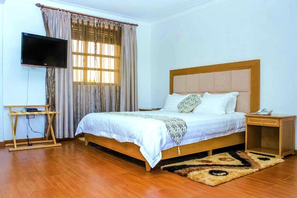 Rosemary Courts Bed And Breakfast Entebbe Zewnętrze zdjęcie